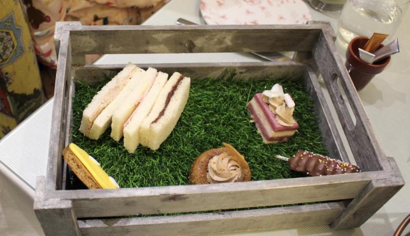 L' afternoon tea des Petits Jardinier du St Ermin's